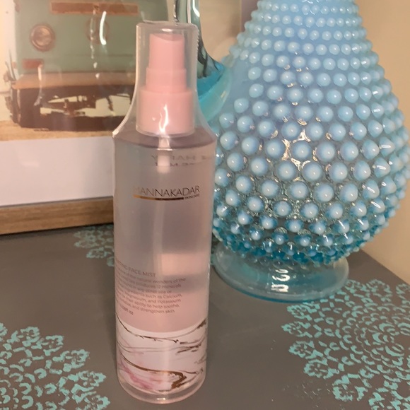 Manna Kadar Hydration Happy - Picture 1 of 2